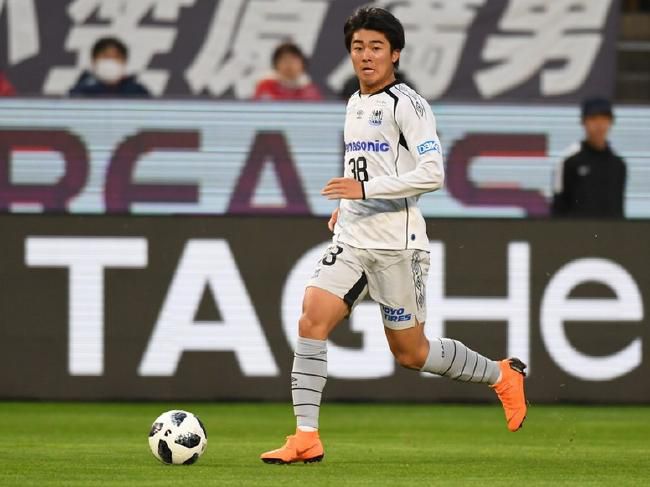 被按摩师玩奶吃奶